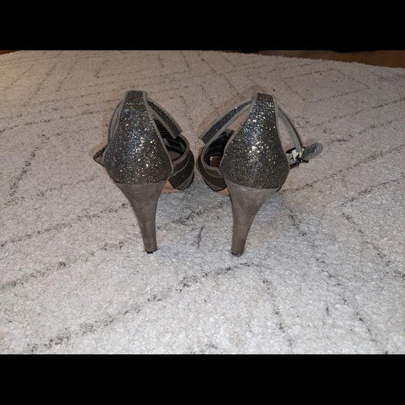 Antonio Melani heels - Picture 3 of 3